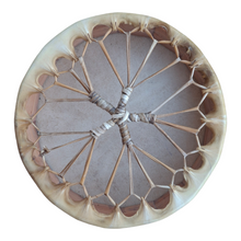 Charger l&#39;image dans la galerie, Tambour Lakota Cerf/Biche de 40cm
